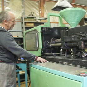 Производство деталей из пластмасс